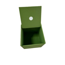 Posa stick IQOS Plastica Verde GialloPosacenere | Design Elegante e Funzionale per Stick di Tabacco Usati
Scopri il posacenere per stick usati, un accessorio essenziale per chi utilizza il dispositivo di riscaldamento del tabacco IQOS. Con un design compatto e moderno, questo posacenere è perfetto per raccogliere in modo discreto e sicuro gli stick di tabacco usati. Realizzato con materiali resistenti e facili da pulire, è progettato per adattarsi a qualsiasi ambiente, sia a casa che in ufficio. Mantieni i tuoi spazi ordinati con stile, grazie al posacenere IQOS, compatibile con tutti i modelli di stick HEETS.
Prodotto Homemade unico stampato tramite stampa 3D. Ha un buco per inserire facilmenti gli stick usati ed un coperchi che si apre per svuotarlo.

Colore:Verde/Giallo
Materiale: PLA
Marchio: Homemade
Caratteristiche: Coperchio apribile con foro
Misura: 7x7x7 cm 